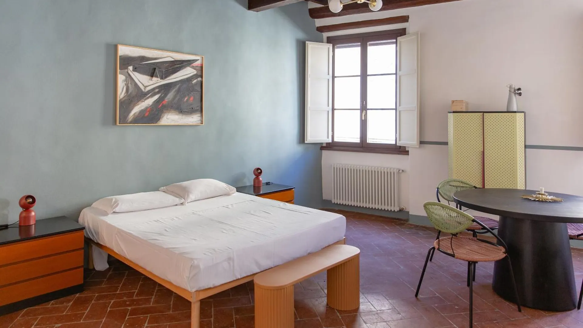 Stunning & Sunny Studio Near Piazza Santo Spirito フィレンツェ 0*,